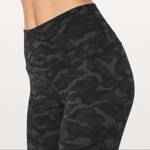 Lululemon Align Crop *21” Sequoia Camo Print Deep Coal Black